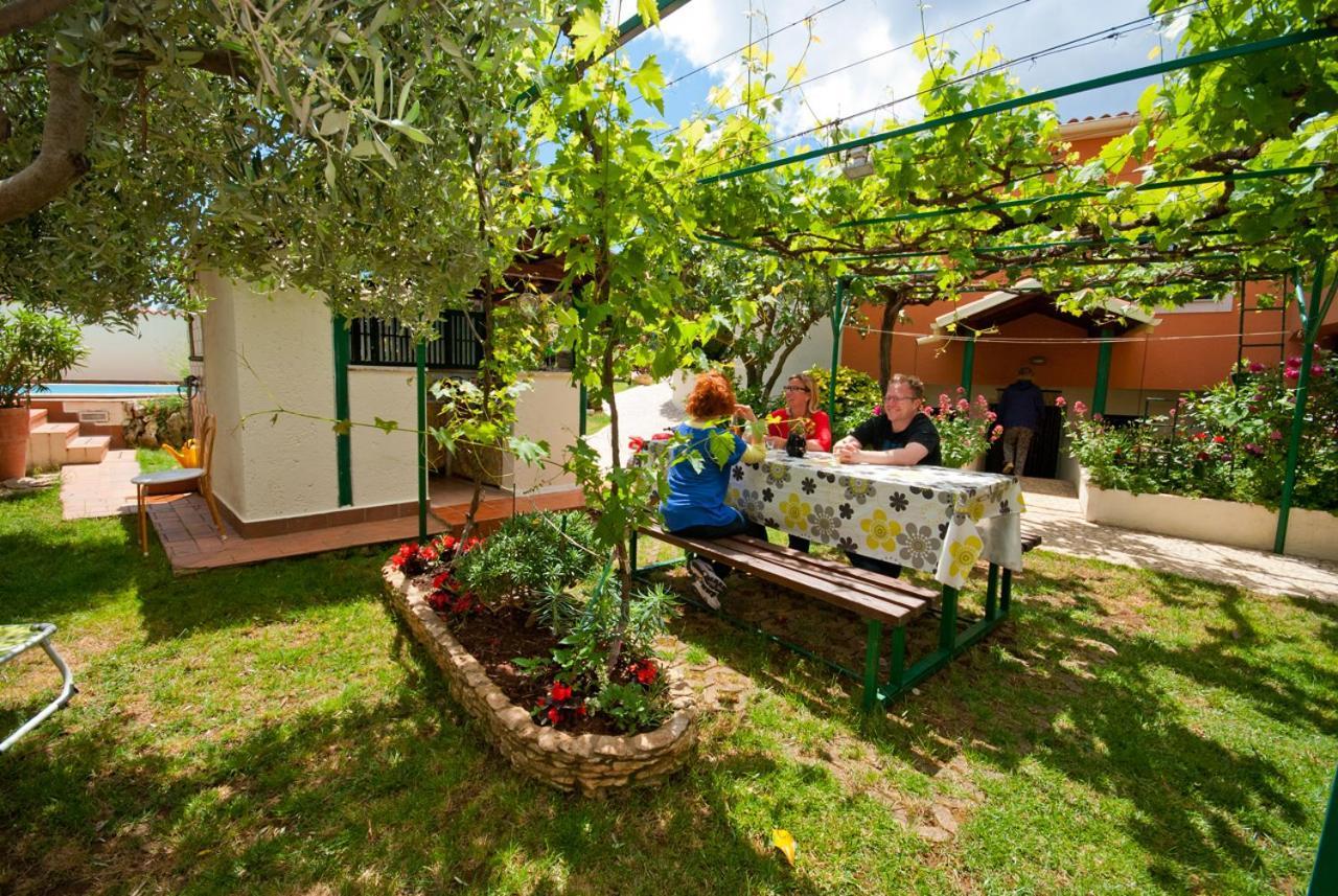 Guest House Bizjak Vinkuran Exterior foto